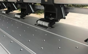 Precision paper roller